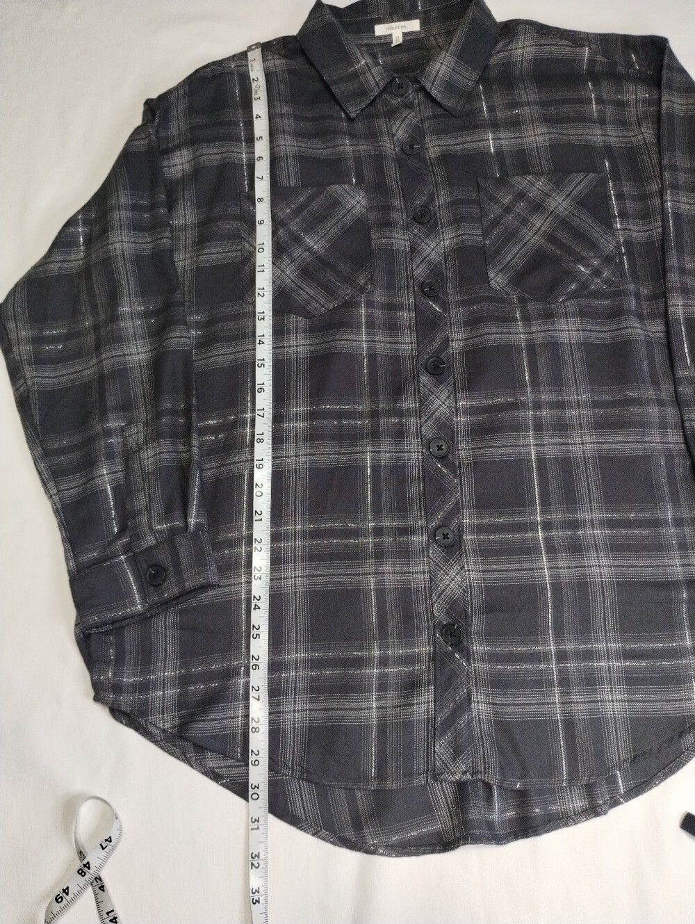 Maurices Charcoal Plaid Button-Up Shirt Size 0x - Picture 3 of 11
